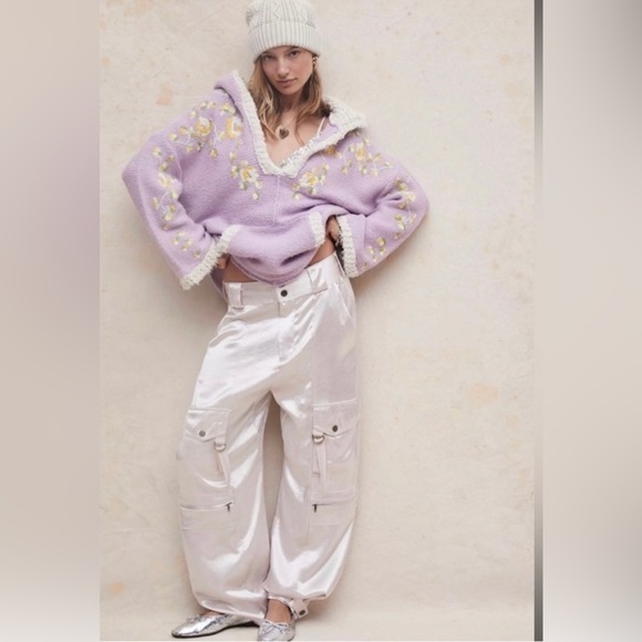 NWOT Free People Buttercup Pullover - Picture 2 of 10